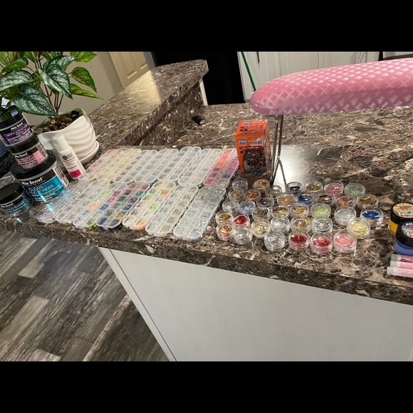 Selling color acrylic, glue, hand rest, foil etc! - Picture 1 of 5